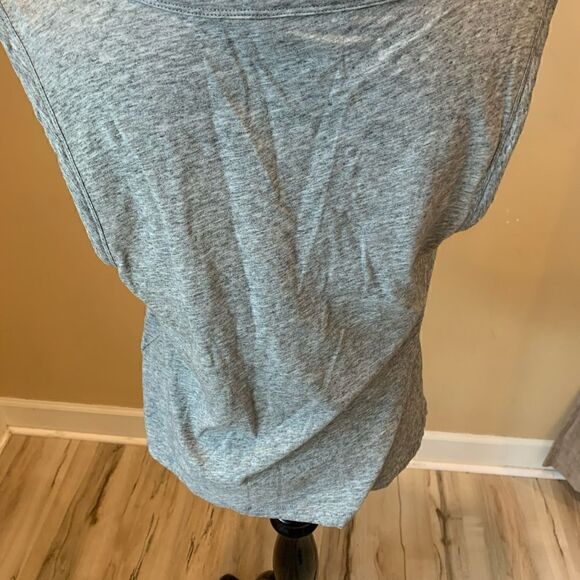 Banana Republic Gray Keep It Simple Tank size M - Picture 4 of 5